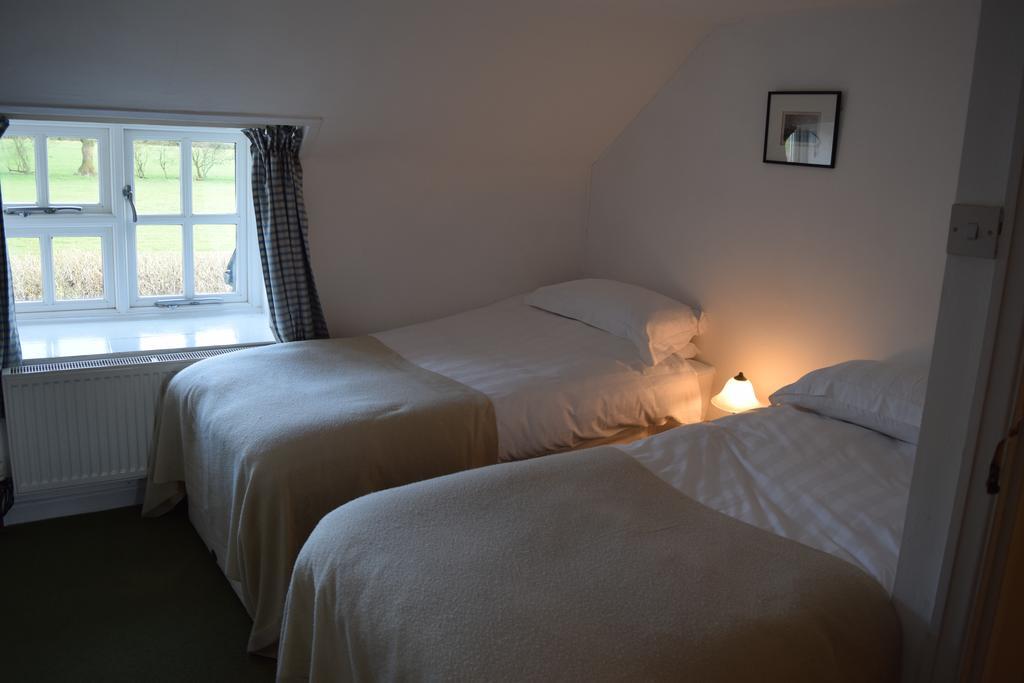 Ceiros Cottage Llangammarch Wells Exterior photo