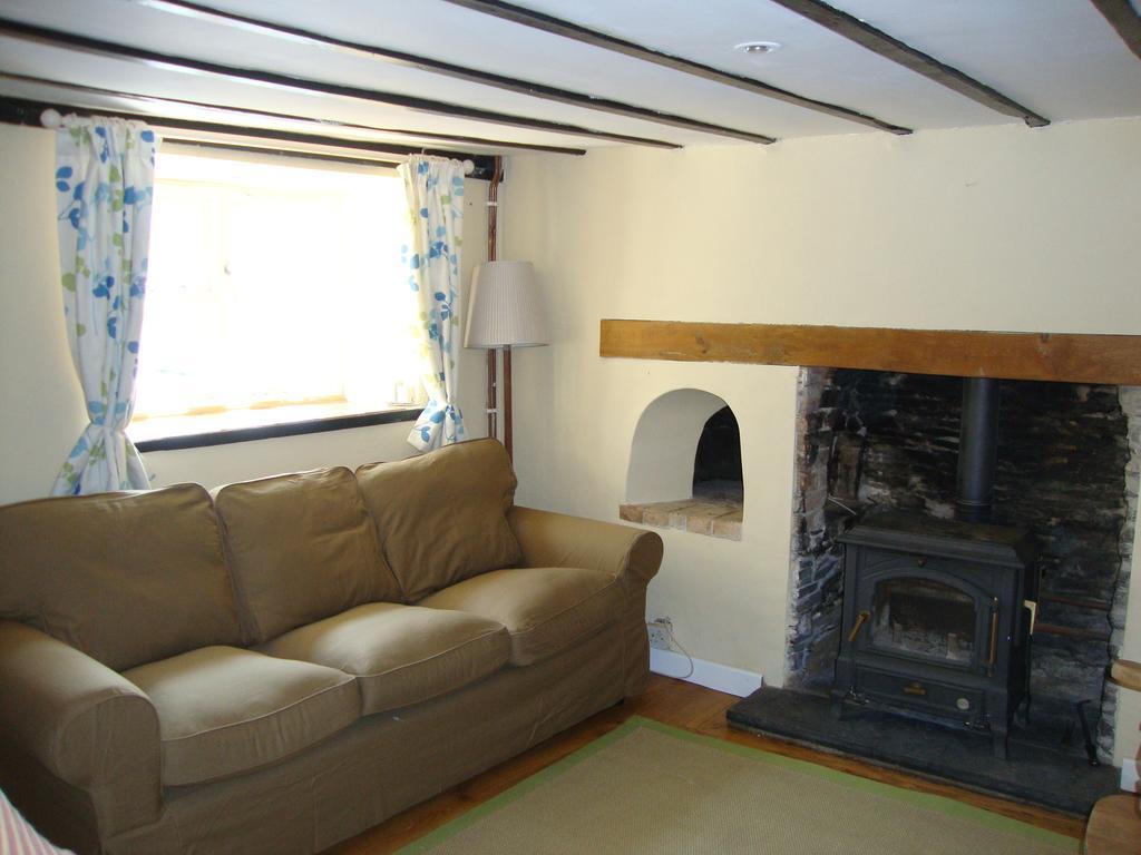 Ceiros Cottage Llangammarch Wells Exterior photo