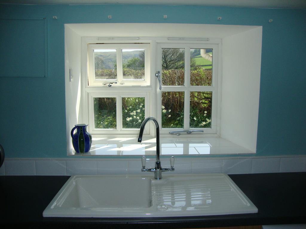 Ceiros Cottage Llangammarch Wells Exterior photo